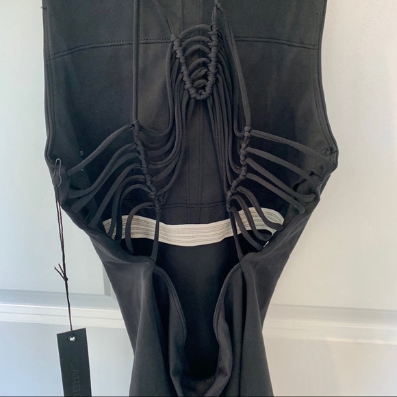 New Carbon 38 black spider back tank - Picture 4 of 7